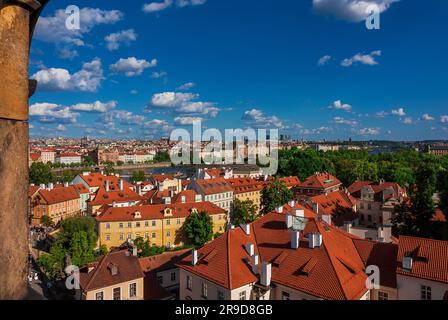 Centro storico di Praga bellissimo skyline da Mala Strana Bridge Tower Foto Stock