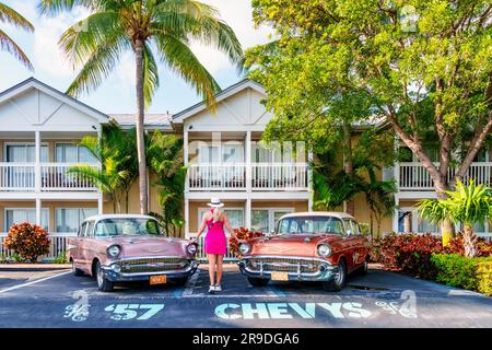 Hotel Havana Cabana, Oldtimer da Cuba decorato di fronte all'Hotel Key West, Florida, USA Foto Stock