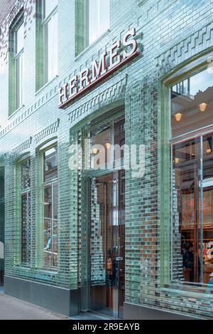 Amsterdam, Paesi Bassi - Hermes Shop by MVRDV con mattoni di vetro Foto Stock