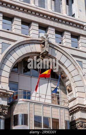 Madrid, Spagna - FEB 19, 2022: Facciata anteriore e ingresso dell'Alcala sala 31, uno spazio d'arte comunale per le arti contemporanee Foto Stock