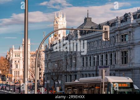 Madrid, Spagna - FEB 19, 2022: Il Banco de Espana è la banca centrale della Spagna. Fondata a Madrid nel 1782 da Carlo III, situata sulla Calle de Alca Foto Stock