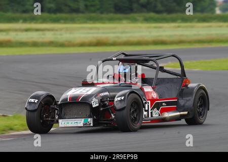 Dalton on Tees, 25 giugno 2023. Thomas Parker guidò nel campionato Yokohama Locost durante la riunione del Motor Club del 750 al Croft Circuit. Crediti: Colin Edwards Foto Stock