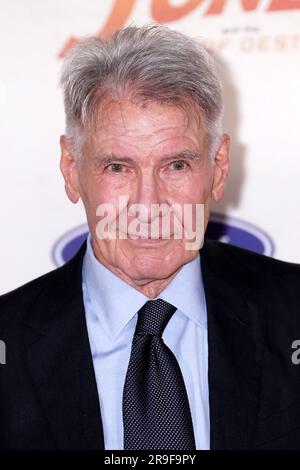 Harrison Ford arriva per la prima britannica di Indiana Jones e The Dial of Destiny al Cineworld Leicester Square di Londra. Data immagine: Lunedì 26 giugno 2023. Foto Stock