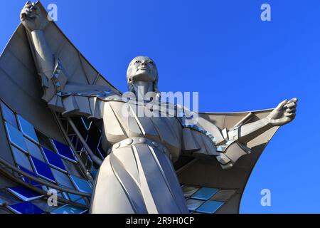 Scultura "Dignity of Earth and Sky" Foto Stock