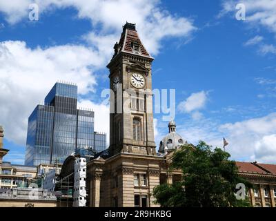 Cielo blu a Birmingham Foto Stock