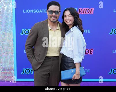 Los Angeles, USA. 26 giugno 2023. (L-R) Randall Park e Jae Suh Park presso il Lionsgate's JOY RIDE Los Angeles Premiere tenutasi al Regency Village Theater di Westwood, CALIFORNIA lunedì 26 giugno 2023. (Foto di Sthanlee B. Mirador/Sipa USA) credito: SIPA USA/Alamy Live News Foto Stock