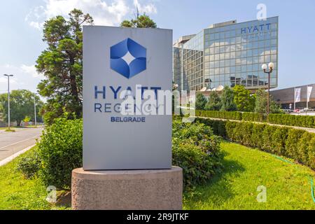 Belgrado, Serbia - 19 giugno 2023: Cartello Hotel Hyatt Regency at New Belgrade Luxury Travel. Foto Stock