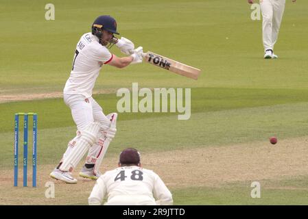 Londra, Regno Unito. 27 giugno 2023. Phil Salt batte nei panni di Surrey affronta il Lancashire nel County Championship al Kia Oval, Day Three Credit: David Rowe/Alamy Live News Foto Stock