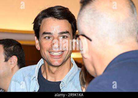 Julian Bugier partecipa alla premiere "Indiana Jones and the Dial of Destiny" al le Grand Rex il 26 giugno 2023 a Parigi, in Francia. Foto Stock