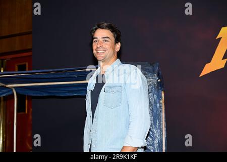 Julian Bugier partecipa alla premiere "Indiana Jones and the Dial of Destiny" al le Grand Rex il 26 giugno 2023 a Parigi, in Francia. Foto Stock