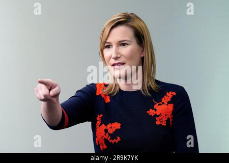 Washington, Stati Uniti. 27 giugno 2023. La vice segretaria principale della Casa Bianca Olivia Dalton in una conferenza stampa alla Casa Bianca a Washington il 27 giugno 2023. Foto di Yuri Gripas/ABACAPRESS.COM credito: Abaca Press/Alamy Live News Foto Stock