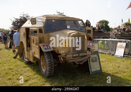 British Army WW II Morris Commercial C8 FAT (Field Artillery Tractor), comunemente noto come Quad, Tankfest 23, Bovington, Regno Unito Foto Stock