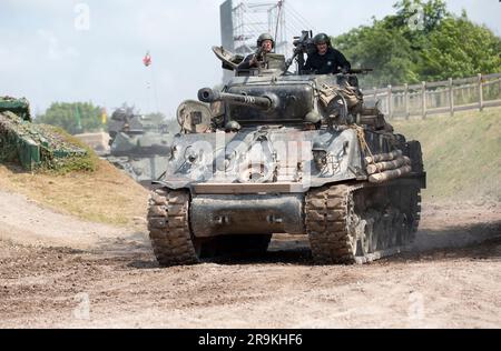 M4A3(76)W HVSS Sherman Tank, Tankfest 2023, Bovington, Regno Unito Foto Stock