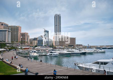 Yacht ormeggiati a Zaitunay Bay, Beirut, Libano Foto Stock