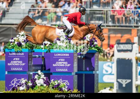 Kent Farrington del Team USA partecipa alla Coppa delle nazioni FEI il 6 giugno 2023 a Langley, in Canada. Foto Stock