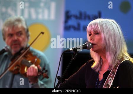 Emmy Lou Harris, la pluripremiata first lady americana di folk-bluegrass e country, offre un'anteprima anticipata in vista del suo spettacolo principale al "Festival First Night", che si tiene ogni anno nel mese di gennaio in Australia Sydney, Australia - 07.01.11 Foto Stock