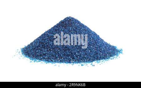 Un mucchio di colorante blu isolato su bianco Foto Stock
