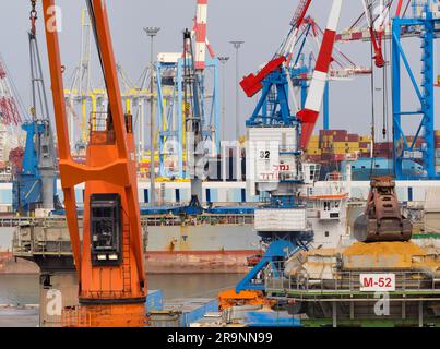 L'antica Ashdod è ora la sesta città più grande di Israele. Situato sulla costa mediterranea, è diventato uno dei più importanti centri industriali Foto Stock