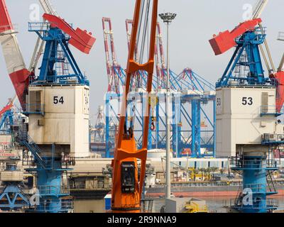 L'antica Ashdod è ora la sesta città più grande di Israele. Situato sulla costa mediterranea, è diventato uno dei più importanti centri industriali Foto Stock