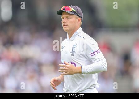 Ollie Pope of England during the LV= Insurance Ashes test Series Second test Day 1 England vs Australia at Lords, Londra, Regno Unito, 28 giugno 2023 (foto di Mark Cosgrove/News Images) Foto Stock