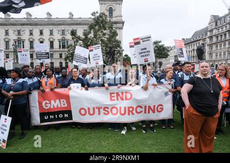 Parliament Square, Londra, Regno Unito. 28 giugno 2023. SOS: Salvare la nostra protesta acciaio per l'industria siderurgica. Crediti: Matthew Chattle/Alamy Live News Foto Stock