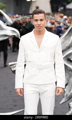 Aiden London partecipa alla prima britannica di The Witcher stagione 3, all'Now Building di Londra. Data foto: Mercoledì 28 giugno 2023. Foto Stock