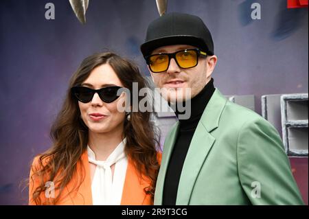 Londra, Regno Unito. Giugno 28 2023. Julia Varvara e Adam Morse partecipano alla premiere britannica della stagione 3 di THE WITCHER presso l'Now Building, Centre Point, St Giles Square, Londra, Regno Unito. Credito: Vedere li/Picture Capital/Alamy Live News Foto Stock