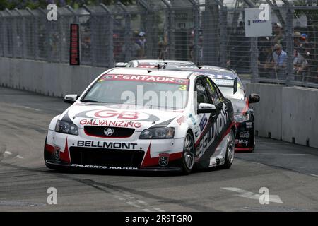 La V8 Supercar Championship Race al Sydney Telstra 500 si è tenuta al Sydney Olympic Park tra il 3-5 dicembre Sydney, Australia - 05.12.10 Foto Stock