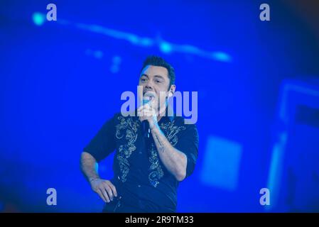 28 giugno 2023, Napoli, Italia: Il cantante italiano Tiziano ferro si esibisce dal vivo allo Stadio Maradona di Napoli con il suo TZN2023 Tour. (Immagine di credito: © Paola Visone/Pacific Press via ZUMA Press Wire) SOLO USO EDITORIALE! Non per USO commerciale! Foto Stock