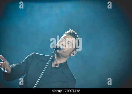 28 giugno 2023, Napoli, Italia: Il cantante italiano Tiziano ferro si esibisce dal vivo allo Stadio Maradona di Napoli con il suo TZN2023 Tour. (Immagine di credito: © Paola Visone/Pacific Press via ZUMA Press Wire) SOLO USO EDITORIALE! Non per USO commerciale! Foto Stock