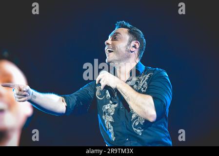 28 giugno 2023, Napoli, Italia: Il cantante italiano Tiziano ferro si esibisce dal vivo allo Stadio Maradona di Napoli con il suo TZN2023 Tour. (Immagine di credito: © Paola Visone/Pacific Press via ZUMA Press Wire) SOLO USO EDITORIALE! Non per USO commerciale! Foto Stock