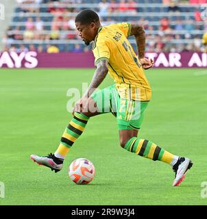 St Louis, USA. 28 giugno 2023. L'attaccante giamaicano Leon Bailey (7) muove la palla mentre si avvicina al gol. La Giamaica ha giocato Trinidad & Tobago in una partita a gironi della CONCACAF Gold Cup il 28 giugno 2023 al CITY Park Stadium di St. Louis, Missouri, USA. Foto di Tim Vizer/Sipa USA credito: SIPA USA/Alamy Live News Foto Stock