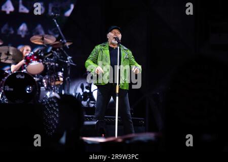 Salerno, Italia. 28 giugno 2023. Vasco Rossi durante il Vasco Live Tour, concerto di musica della cantante italiana a Salerno, Italia, giugno 28 2023 Credit: Independent Photo Agency/Alamy Live News Foto Stock