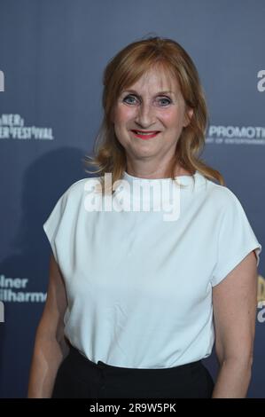 Colonia, Germania. 28 giugno 2023. L'attrice Petra Nadolny arriva alla prima di Berlino, il grande spettacolo dei 20 d'oro, al 34 ° Festival estivo alla Kölner Philharmonie credito: Horst Galuschka/dpa/Alamy Live News Foto Stock