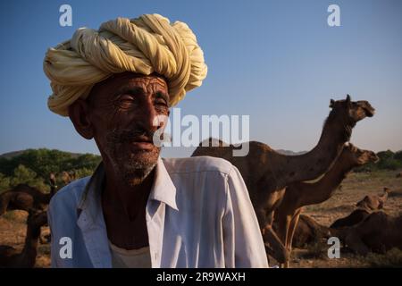I pastori di cammelli Rabari alla Pushkar Camel Fair, India Foto Stock