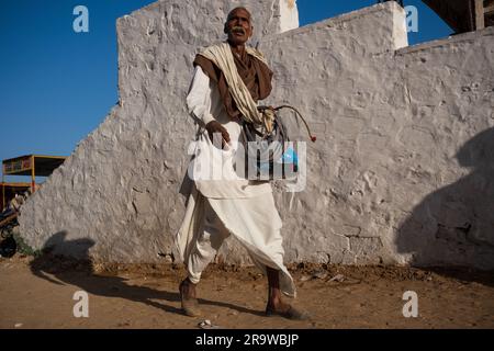 I pastori di cammelli Rabari alla Pushkar Camel Fair, India Foto Stock
