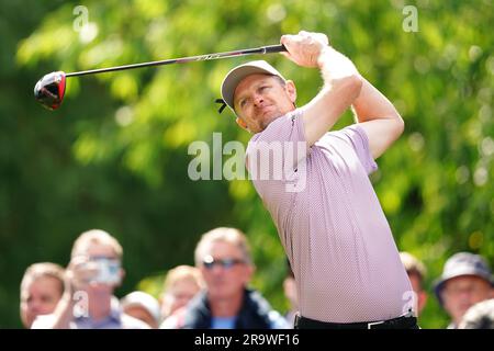 L'inglese Justin Rose inizia il 17° giorno del Betfred British Masters al Belfry, Sutton Coldfield. Data foto: Giovedì 29 giugno 2023. Foto Stock