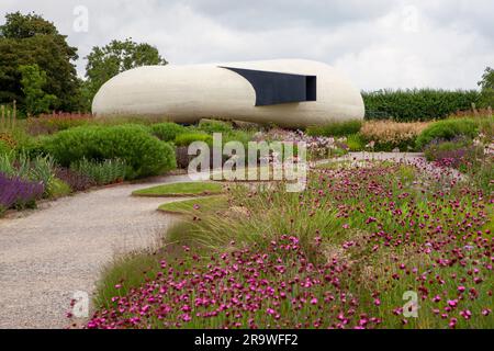 Il padiglione Radić di Hauser & Wirth Somerset, progettato dall'architetto cileno Smiljan Radić, Foto Stock