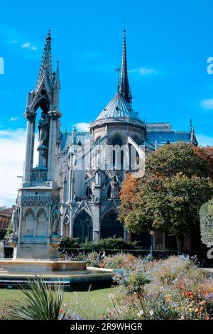 L'iconica Notre Dame de Paris, Francia Foto Stock