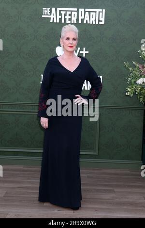 28 giugno 2023, Westwood, CA, USA: LOS ANGELES - giugno 28: Elizabeth Perkins all'After Party Season Two Premiere proiezione al Village Theater il 28 giugno 2023 a Westwood, CA (Credit Image: © Kay Blake/ZUMA Press Wire) SOLO USO EDITORIALE! Non per USO commerciale! Foto Stock