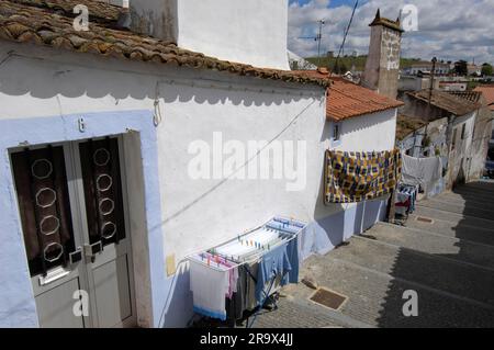 Vicoli e case, Arraiolos, Alentejo, Portogallo Foto Stock