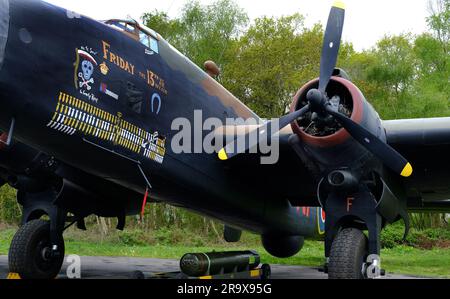 L'Handley Page Halifax è un bombardiere pesante quadrimotore della Royal Air Force britannico della seconda guerra mondiale. Foto Stock