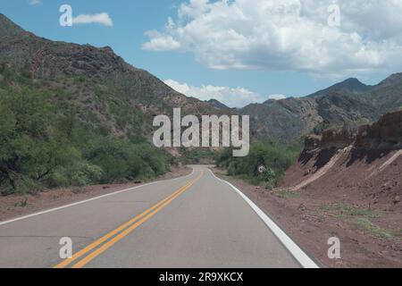 Tour del nord-ovest argentino. national route 40 Foto Stock