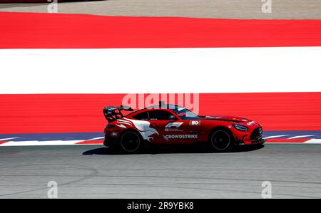 FIA Mercedes Safety Car in azione durante la Formula 1 2023 Rolex Grosser Preis von Osterreich, Gran Premio d'Austria 2023, nona prova del Campionato del mondo di Formula 1 2023 dal 30 giugno al 2 luglio 2023 sul Red Bull Ring, a Spielberg, in Austria Foto Stock