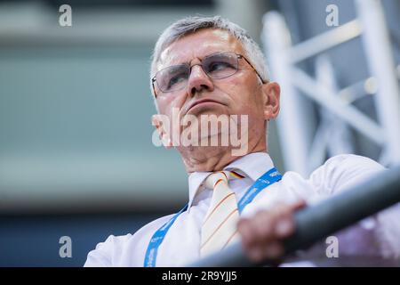 Aquisgrana, Germania. 29 giugno 2023. Sport equestre, salto: CHIO, Coppa delle nazioni. L'allenatore nazionale otto Becker reagisce alla corsa del pilota Ehning. Crediti: Rolf Vennenbernd/dpa/Alamy Live News Foto Stock