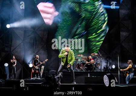 28 giugno 2023, Salerno, Campania/Salerno, Italia: Vasco Rossi live allo Stadio Arechi di Salerno. (Immagine di credito: © Giovanni Esposito/Pacific Press via ZUMA Press Wire) SOLO USO EDITORIALE! Non per USO commerciale! Foto Stock