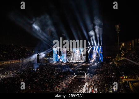 28 giugno 2023, Salerno, Campania/Salerno, Italia: Vasco Rossi live allo Stadio Arechi di Salerno. (Immagine di credito: © Giovanni Esposito/Pacific Press via ZUMA Press Wire) SOLO USO EDITORIALE! Non per USO commerciale! Foto Stock