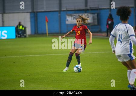 Aviles, Spagna, 30 giugno 2023: La giocatrice spagnola Olga Carmona (19) con la palla durante l'amichevole tra Spagna e Panama il 30 giugno 2023, allo stadio Roman Suarez Puerta, ad Aviles, in Spagna. Alberto Brevers / Alamy Live News Foto Stock