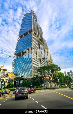Il JW Marriott Hotel Singapore South Beach bilancia il patrimonio storico con lo stile moderno, offrendo un'esperienza di lusso nel centro della città. Foto Stock