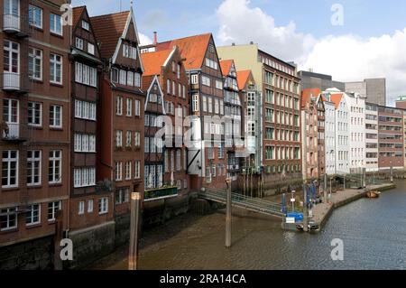 Case storiche dei mercanti, Nikolaifleet, Deichstrasse, Neustadt, Amburgo, Germania Foto Stock